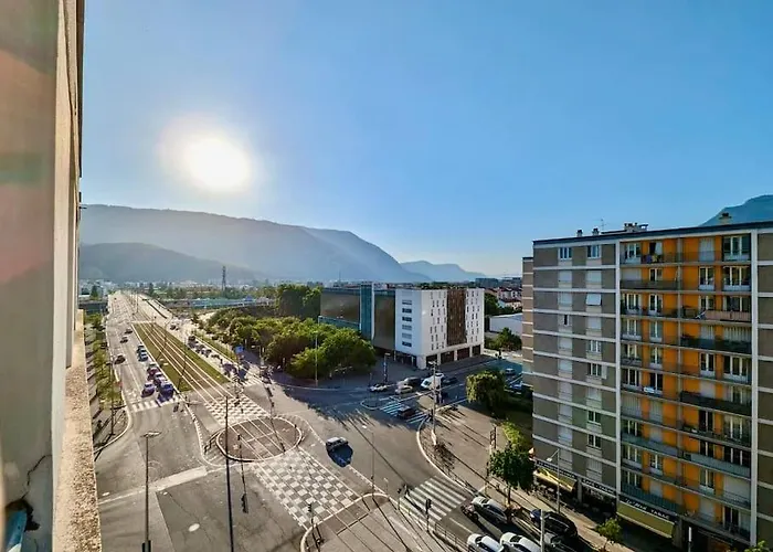 Excellent T2 - Superbe Vue Et Proche Rocade Apartamento